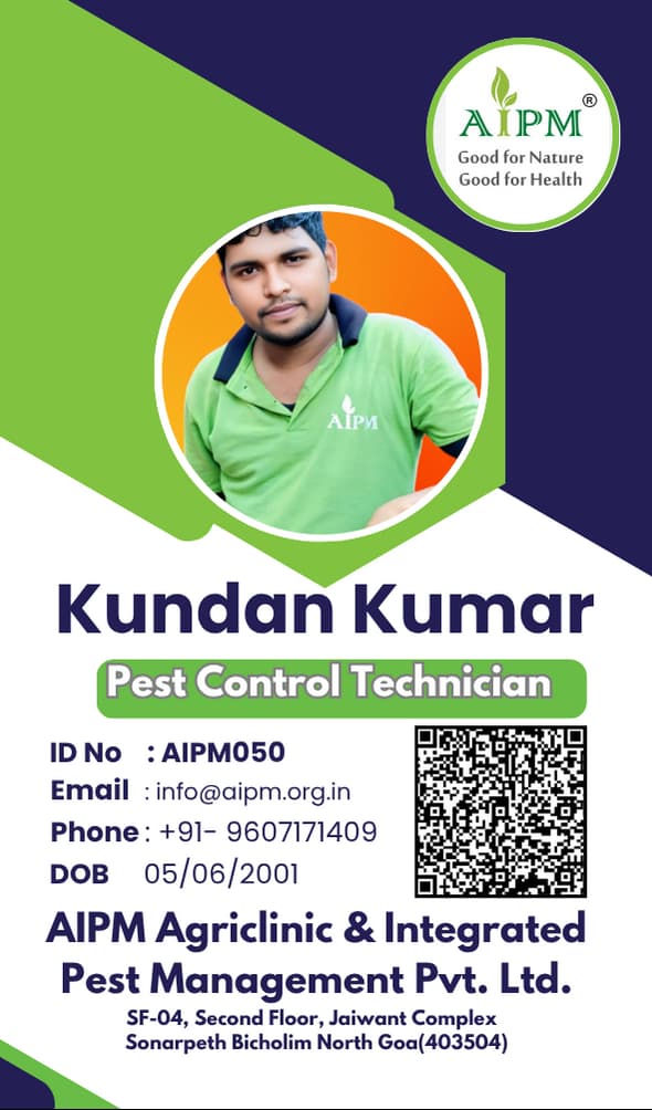 Pest Control Technician Image